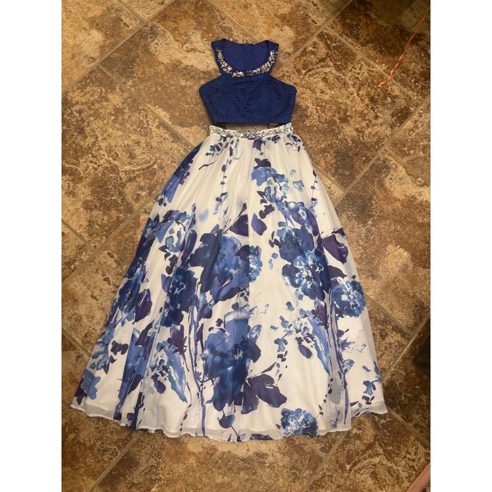 Masquerade 2-Piece Gown Womens 5/6 Blue Floral Lace Rhinestone Dress